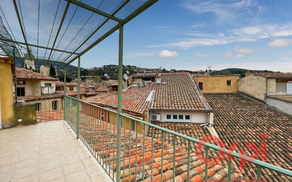 Immeuble à vendre    23 pièces • 482 m2 Draguignan