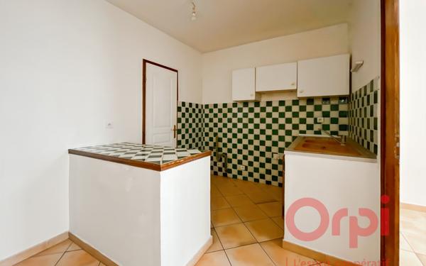 Immeuble à vendre    23 pièces • 482 m2 Draguignan