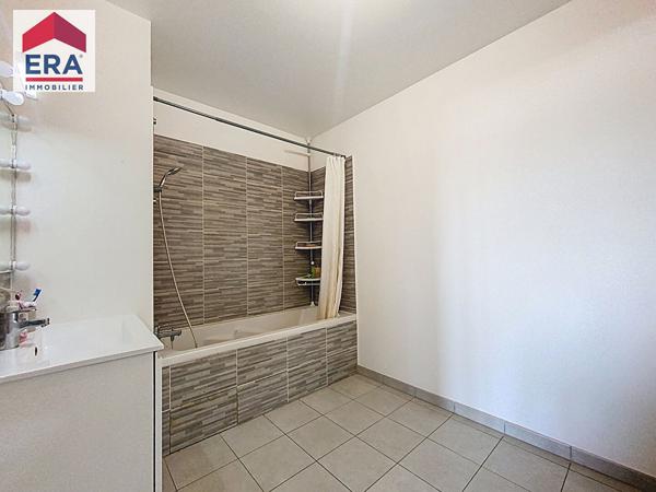 APPARTEMENT 3 PIECES - 65M² + LOGGIA + PARKING
