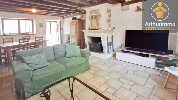 Vente                                                      Maison
                        
                     5 pièces                      166 m2                     à Beaugency