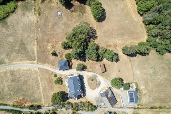 Château 599 000 € Aigurande 19 p 530 m² DPE D