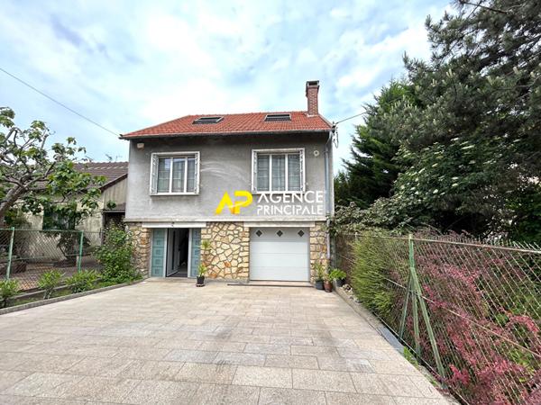 BEZONS _ Maison 7 pièces 125 m2 €514 500 ** - Référence 4467