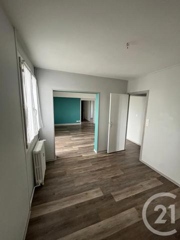 Appartement F3 à vendre  3 pièces - 66,83 m 2   CHATEAUDUN  - 28