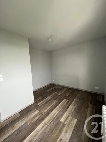 Appartement F3 à vendre  3 pièces - 66,83 m 2   CHATEAUDUN  - 28