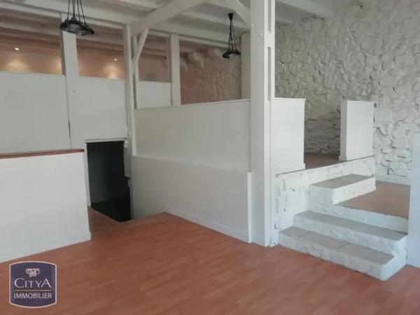 Local commercial à louer 79.09m² Clermont-l'Hérault (34800)