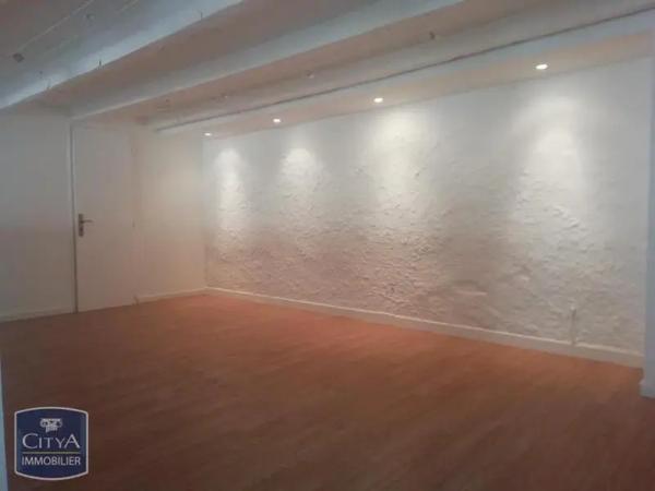Local commercial à louer 79.09m² Clermont-l'Hérault (34800)