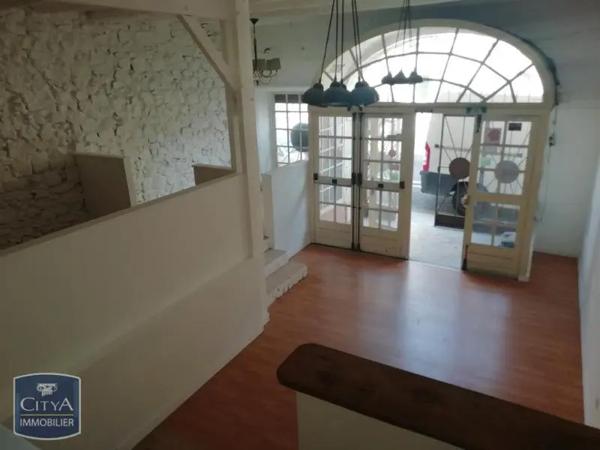 Local commercial à louer 79.09m² Clermont-l'Hérault (34800)