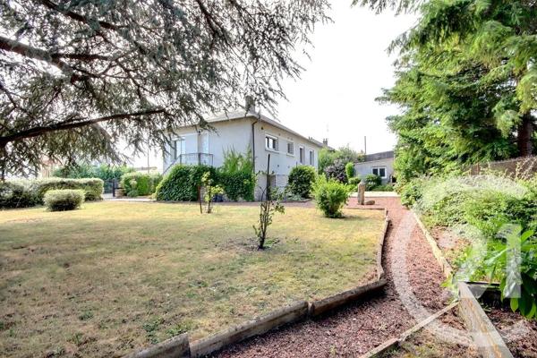 Maison à vendre  4 pièces - 103 m 2   LA CHAUSSEE ST VICTOR  - 41