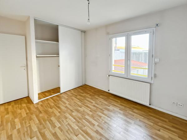 APPARTEMENT 3 PIÈCES DE 65m² AVEC GARAGE ? RÉSIDENCE AVEC ASCENSEUR EN CENTRE-VILLE DE CHALLANS