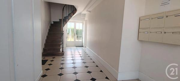 Appartement F2 à vendre  2 pièces - 53,54 m 2   PITHIVIERS  - 45