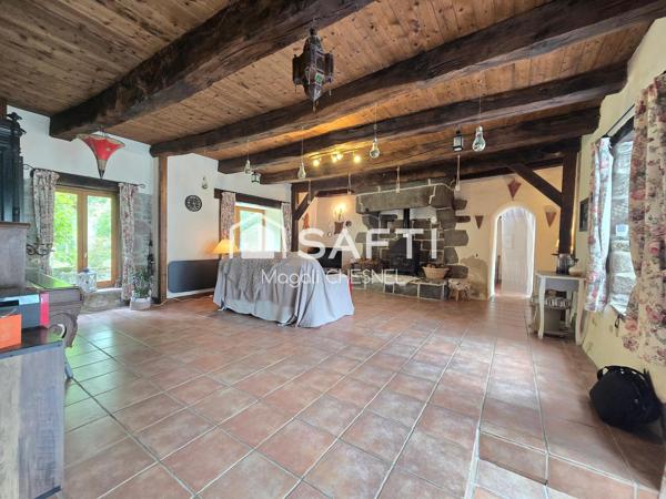 MAISON 218 m² – 4 CHAMBRES – GRAND TERRAIN – COMBOURG