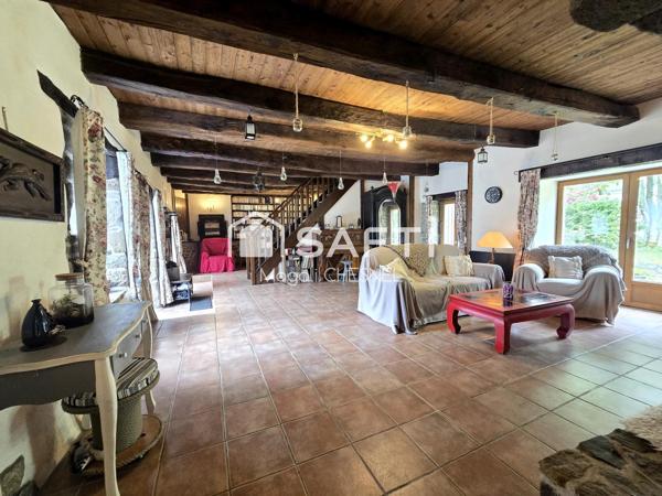 MAISON 218 m² – 4 CHAMBRES – GRAND TERRAIN – COMBOURG