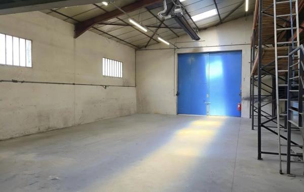 Location Local commercial 214 m2 à Bourgoin-Jallieu
