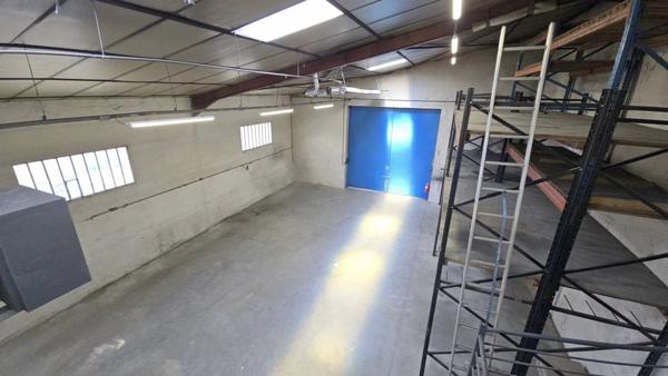 Location Local commercial 214 m2 à Bourgoin-Jallieu