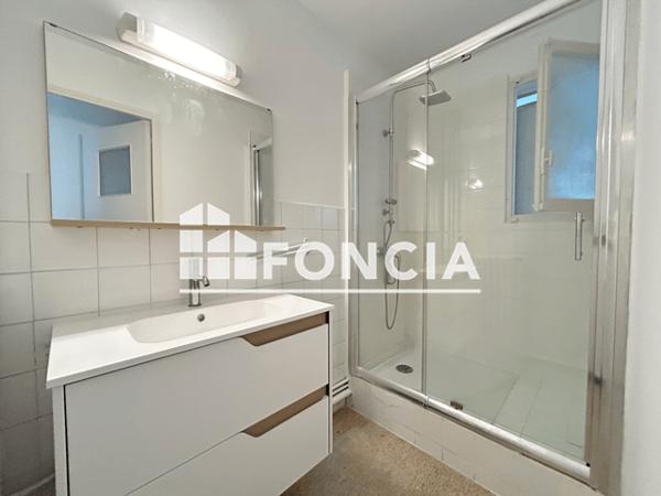 Location Appartement 3 pièces 49.9 m² - 9 ALLEE DU 8 MAI 1945 Toulon 83000