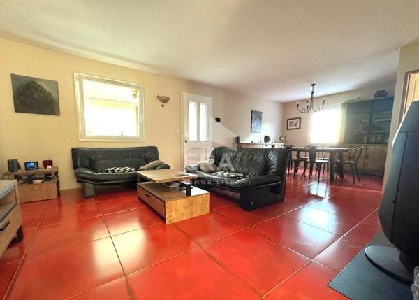 LANÇON PROVENCE - A vendre Maison de T4 avec garage et piscine