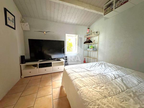 LANÇON PROVENCE - A vendre Maison de T4 avec garage et piscine