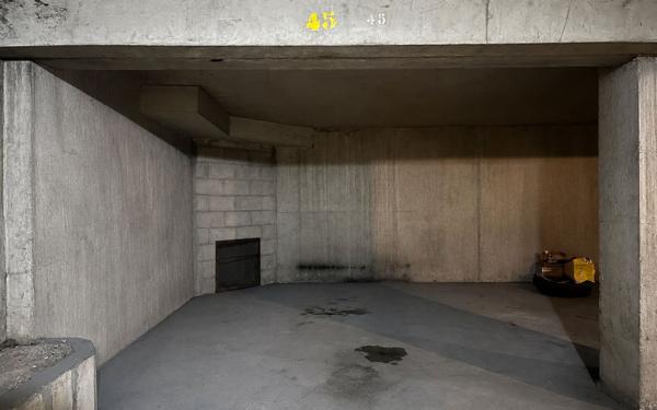 Stationnement à vendre