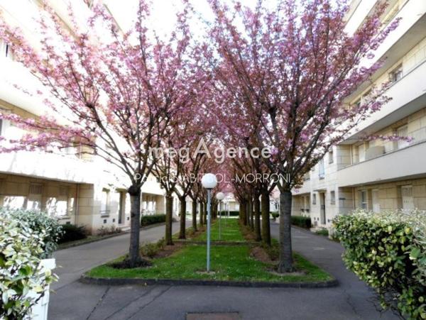 Appartement à LE PERREUX-SUR-MARNE, 94170 - 3 pièces 73m²