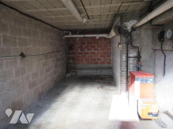 A vendre les Noes près Troyes proche  Ste Savine, Maison de 68m²  et atelier attenant de 85m²+ ...