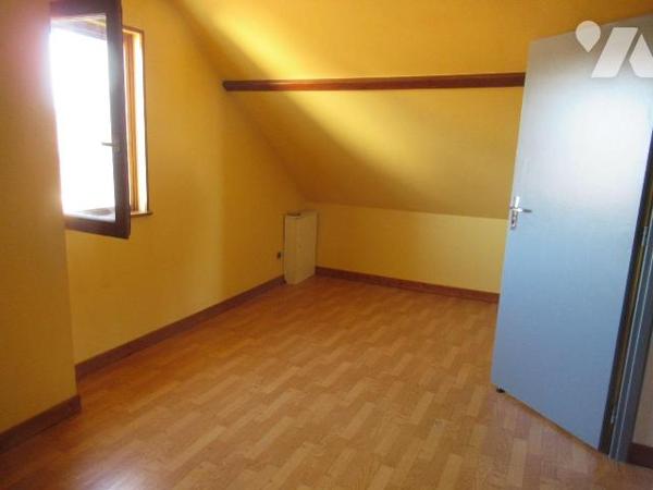 A vendre les Noes près Troyes proche  Ste Savine, Maison de 68m²  et atelier attenant de 85m²+ ...