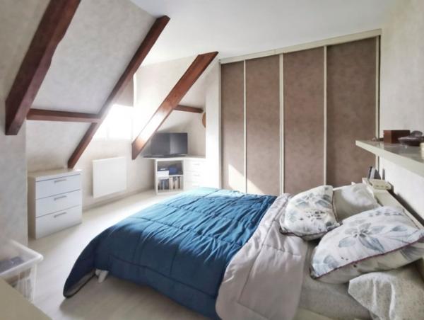 Magny-les-Hameaux (78114) Maison 7P indiv. en excel. état sur sous-sol total, proche Voisins-le-Btx