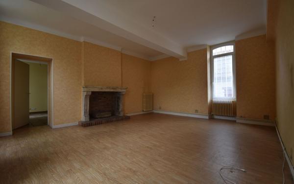 Appartement à vendre    3 pièces • 82 m2 Cosne-Cours-sur-Loire