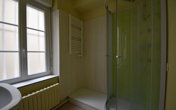 Appartement à vendre    3 pièces • 82 m2 Cosne-Cours-sur-Loire