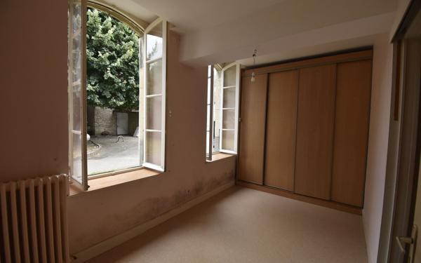 Appartement à vendre    3 pièces • 82 m2 Cosne-Cours-sur-Loire