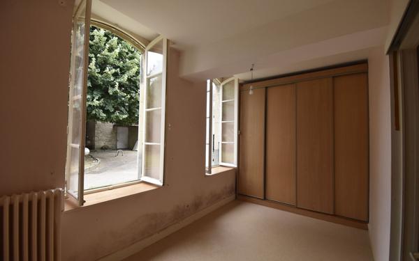 Appartement à vendre    3 pièces • 82 m2 Cosne-Cours-sur-Loire