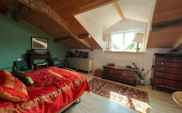 Maison à vendre    8 pièces • 240 m2 Hauriet