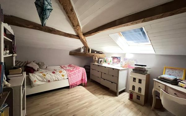 Maison à vendre    8 pièces • 240 m2 Hauriet