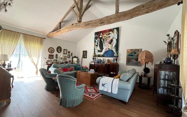 Maison à vendre    8 pièces • 240 m2 Hauriet