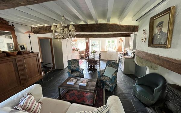 Maison à vendre    8 pièces • 240 m2 Hauriet