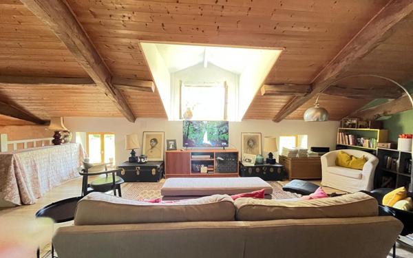 Maison à vendre    8 pièces • 240 m2 Hauriet