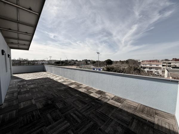 Montpellier (34000) CASTELNAU LE LEZ (34), Roof Top à 11 min comédie