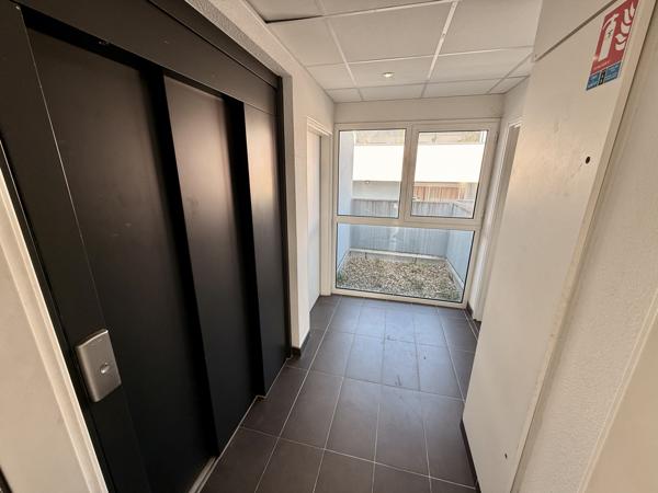 Montpellier (34000) CASTELNAU LE LEZ (34), Roof Top à 11 min comédie