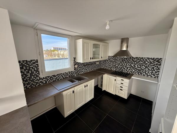 Montpellier (34000) CASTELNAU LE LEZ (34), Roof Top à 11 min comédie