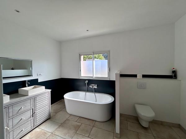 Maison Cherveux 7 pièces 151 m² + véranda 33 m², Cherveux 79410