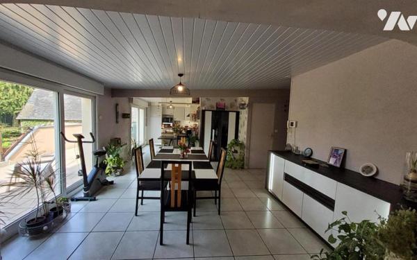 CARNOET - AFFAIRE COMMERCIALE AVEC LOGEMENT