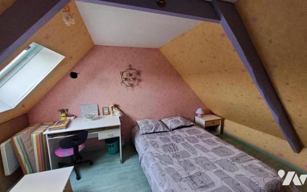 CARNOET - AFFAIRE COMMERCIALE AVEC LOGEMENT