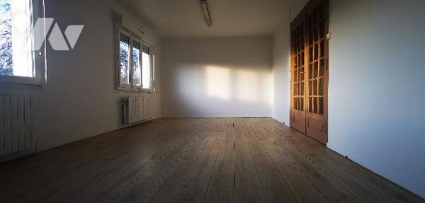 Pavillon 2 chambres sur sous-sol