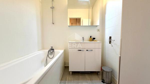 Spacieux F5 MEUBLÉ secteur bras de fer avec parkings