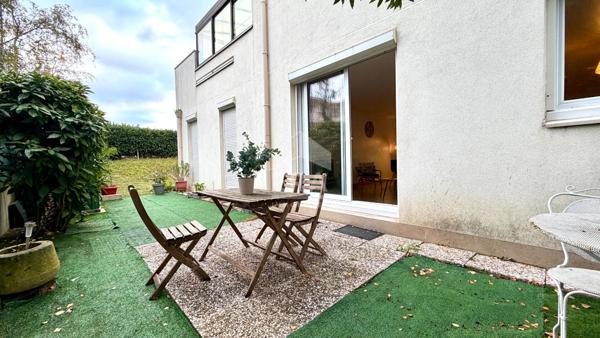 Spacieux F5 MEUBLÉ secteur bras de fer avec parkings