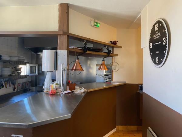 Dpt Gers (32), à vendre VIC FEZENSAC, fonds de commerce BAR-RESTAURANT - Possibilité de vente à terme