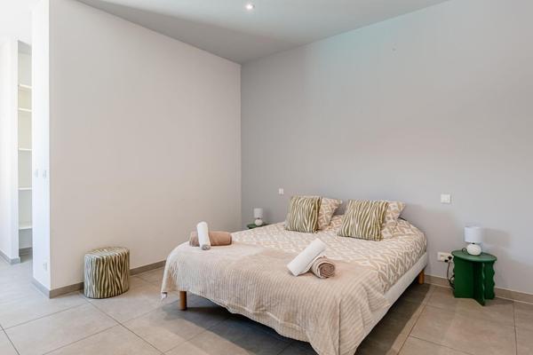 Maison contemporaine, entre vie et activité