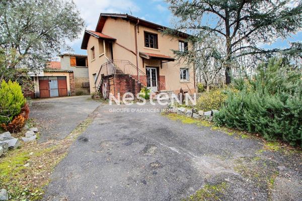 secteur Charreard: proche T4 et metro: T2 en rez jardin en plateau avec stationnement privatif