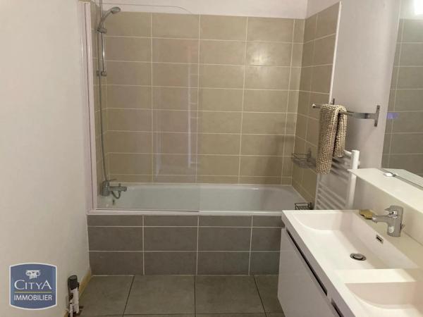 Appartement à louer 4 pièces 117.73m² Bordeaux (33300)