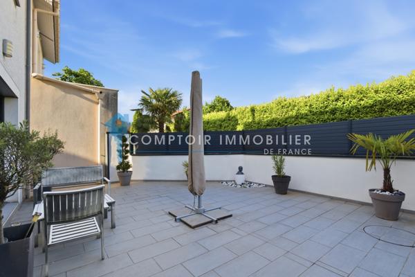 Maison
                                                                                                                                                                                                                                                                                                                        5 pièce(s)                                                                                                                                                                                                          4 chambre(s)                                                                                                                                                                                                          140  m²