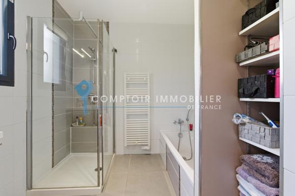 Maison
                                                                                                                                                                                                                                                                                                                        5 pièce(s)                                                                                                                                                                                                          4 chambre(s)                                                                                                                                                                                                          140  m²